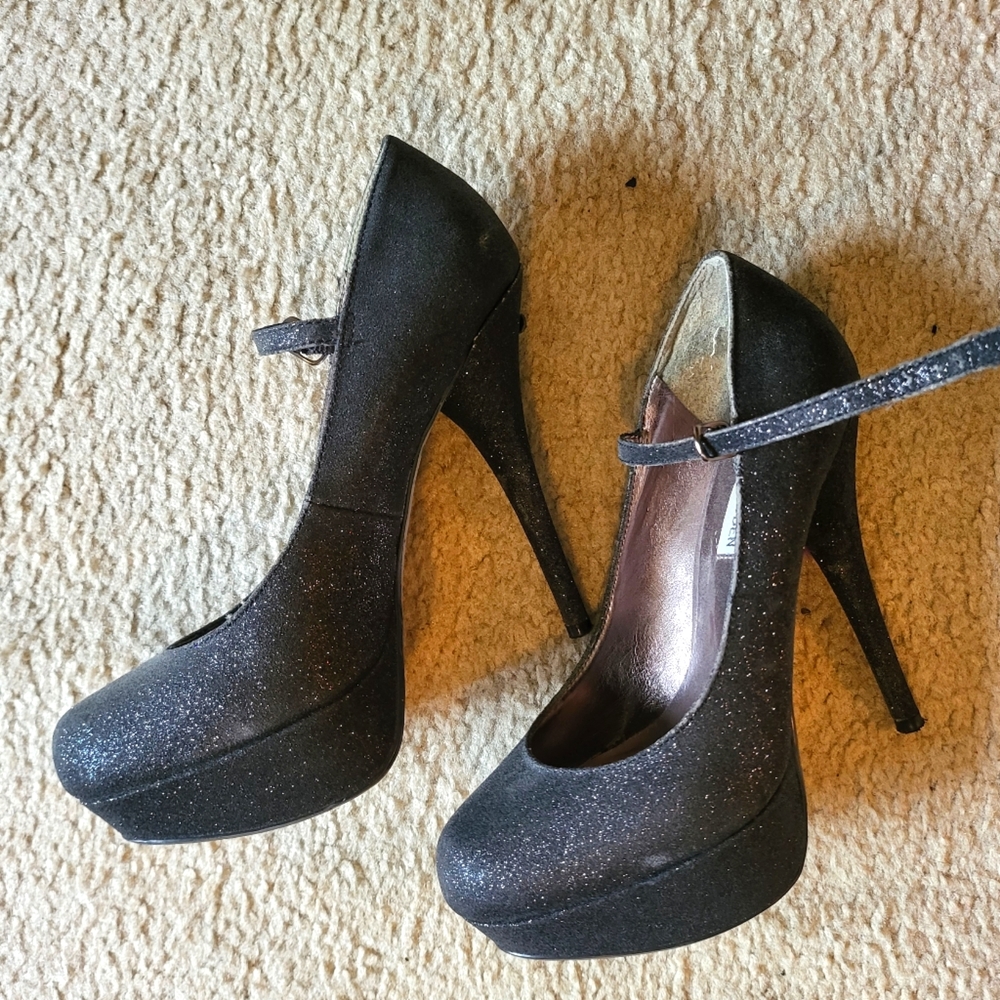 Vince Camuto Sparkling Black Platform Pumps